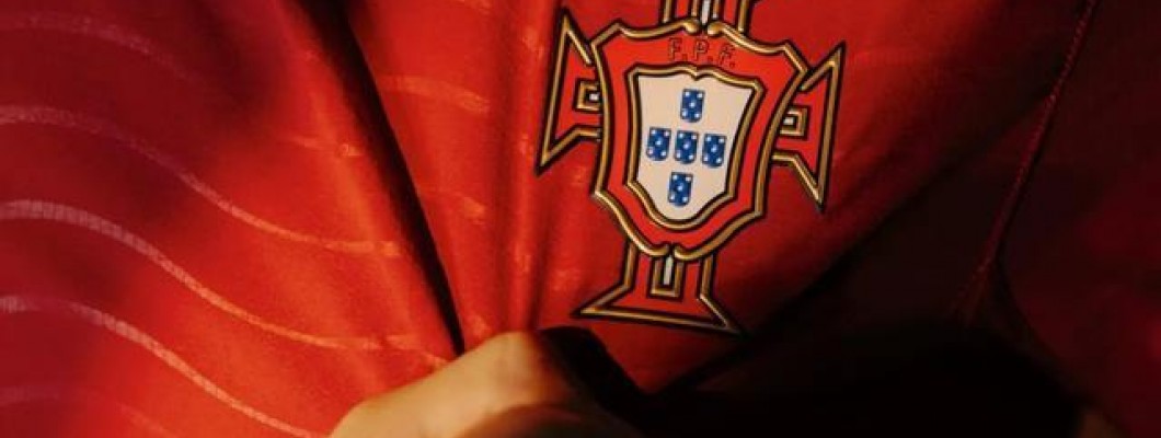 O escudo tradicional na camisola nunca mudará